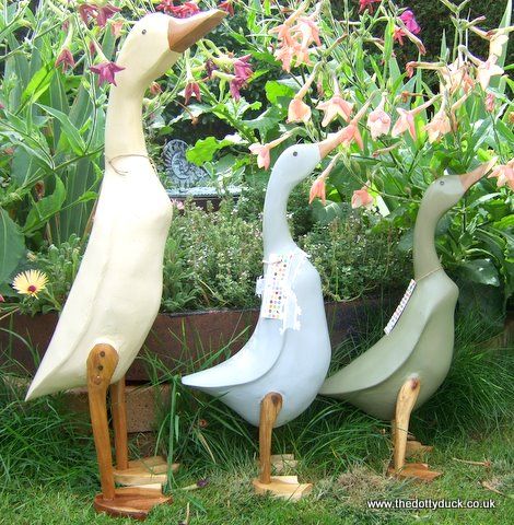 Wooden Duck For Home And Garden Decoration