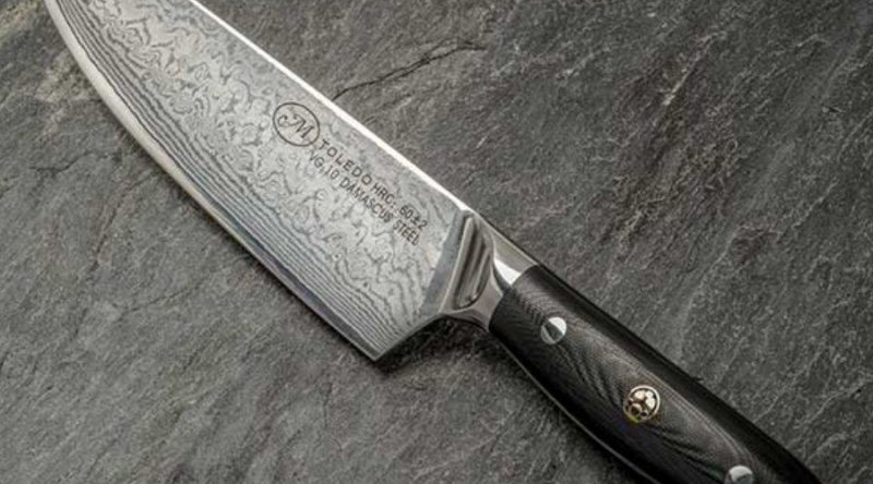 The Luxury Of Damascus Steel Swords At Your Fingertips