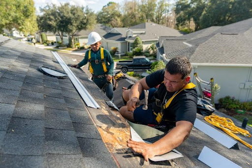 What are the Pros and Cons of using a Metal Roof for your House?